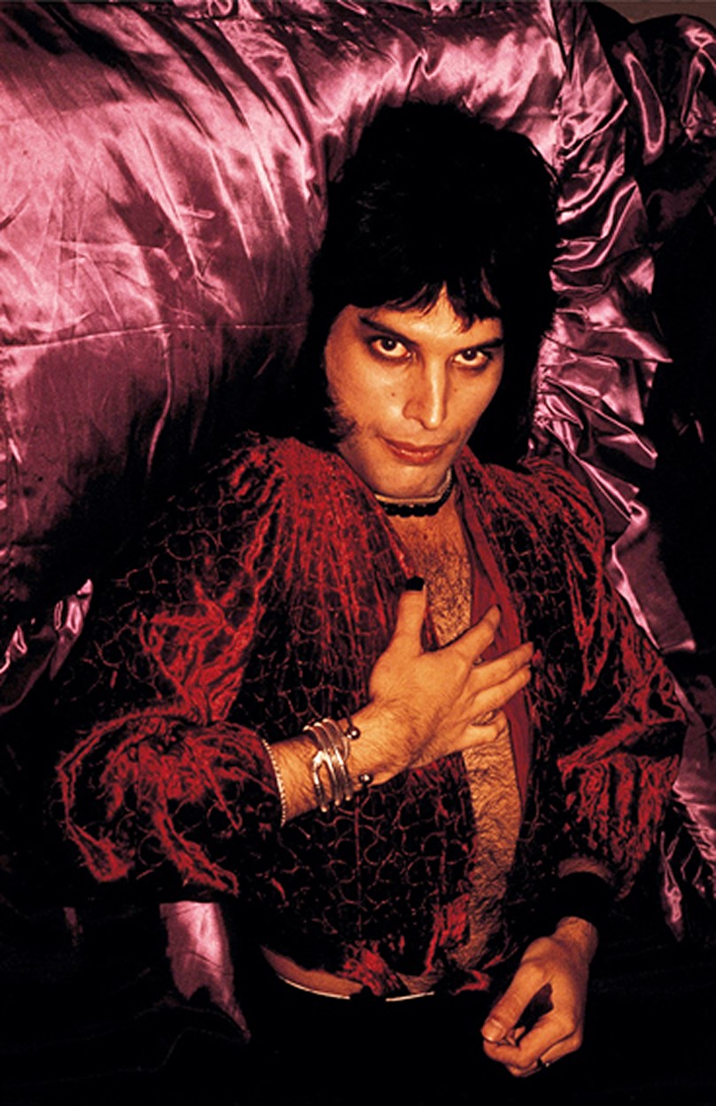 Freddie Mercury Purple Velvet - London 1974