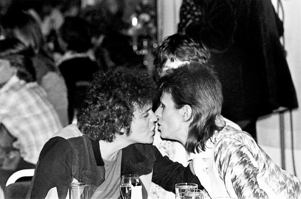 LOU, JAGGER & BOWIE Kissing - UK 1974